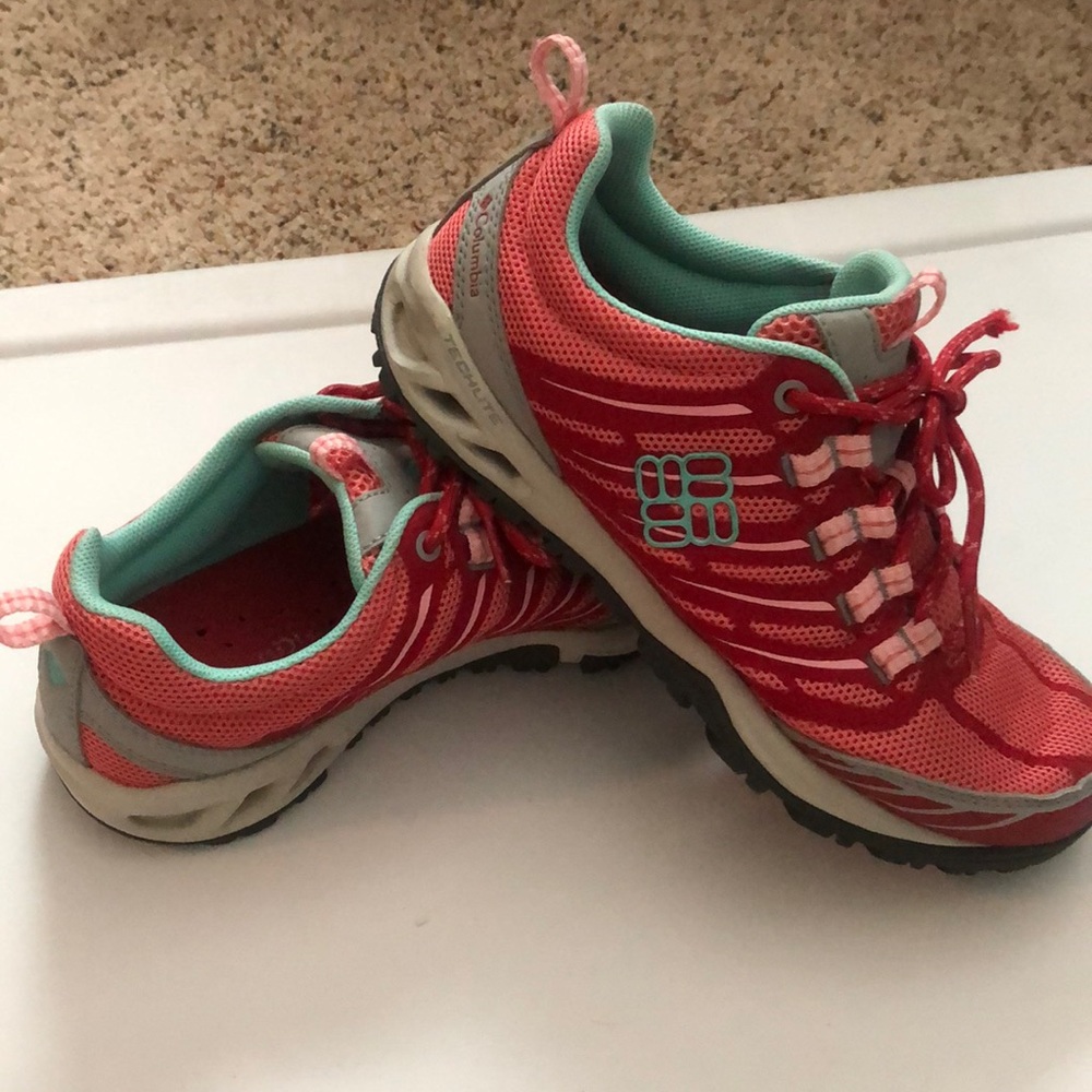 MAKE ME AN OFFER!!!  Columbia Trailrunners